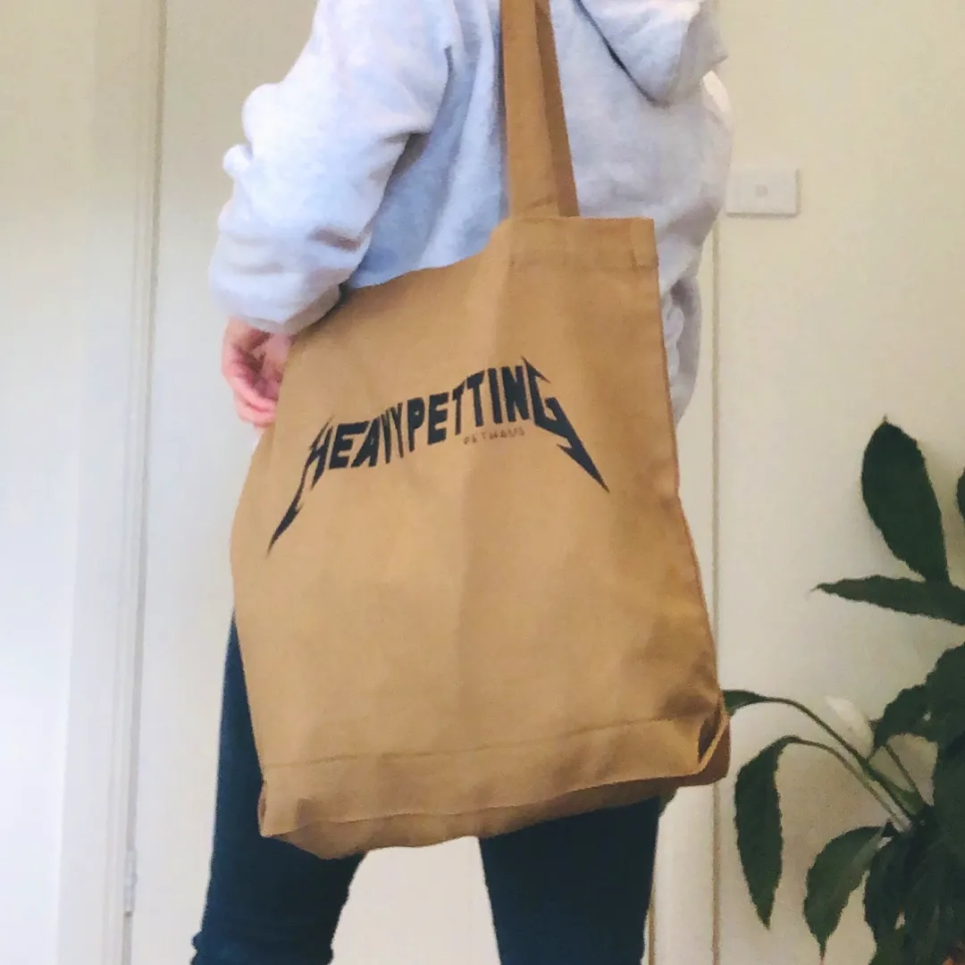 Heavy Petting Carry Tote ⚡️