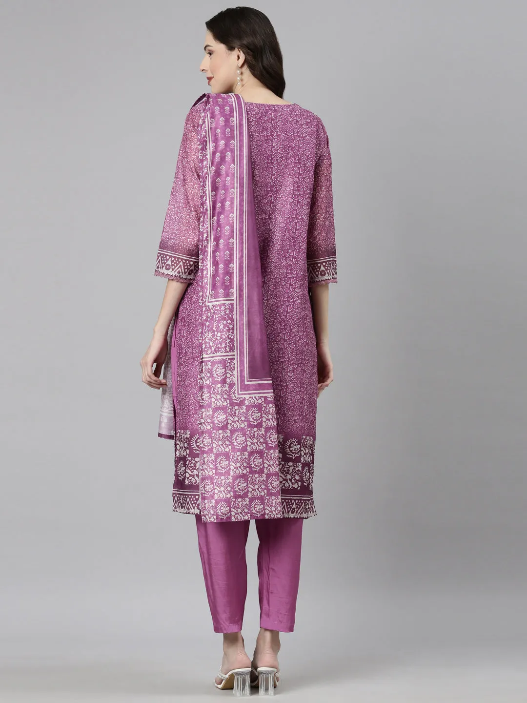 Neerus Magenta Casual Floral Straight Kurta and Trousers With Dupatta